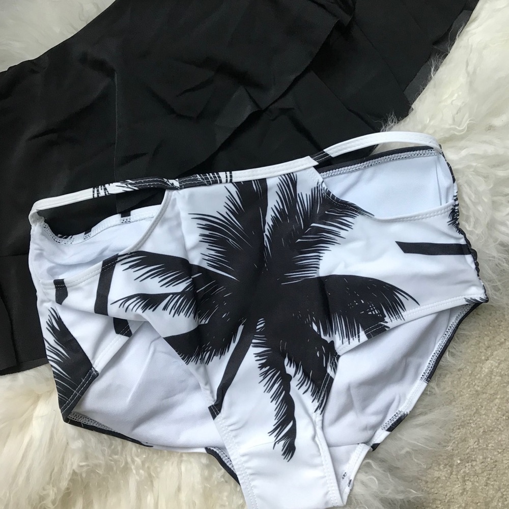 💕Tropic Off the Shoulder Swimsuit - Picture 3 of 5